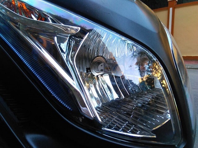 Cách thay mới bóng đèn halogen siêu sáng cho xe máy chuyên nghiệp